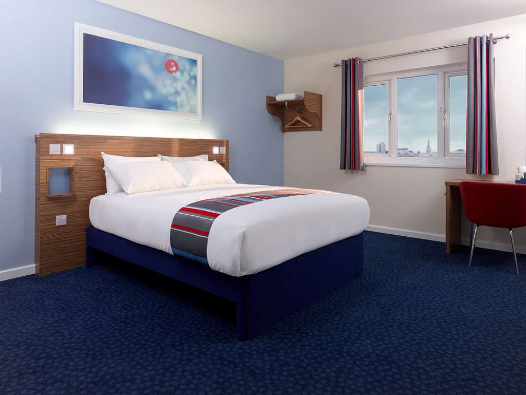 Travelodge Chester Warrington Road 客房 照片