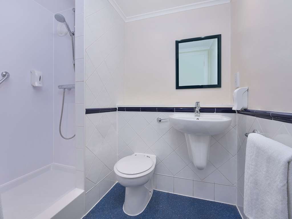 Travelodge Chester Warrington Road 客房 照片